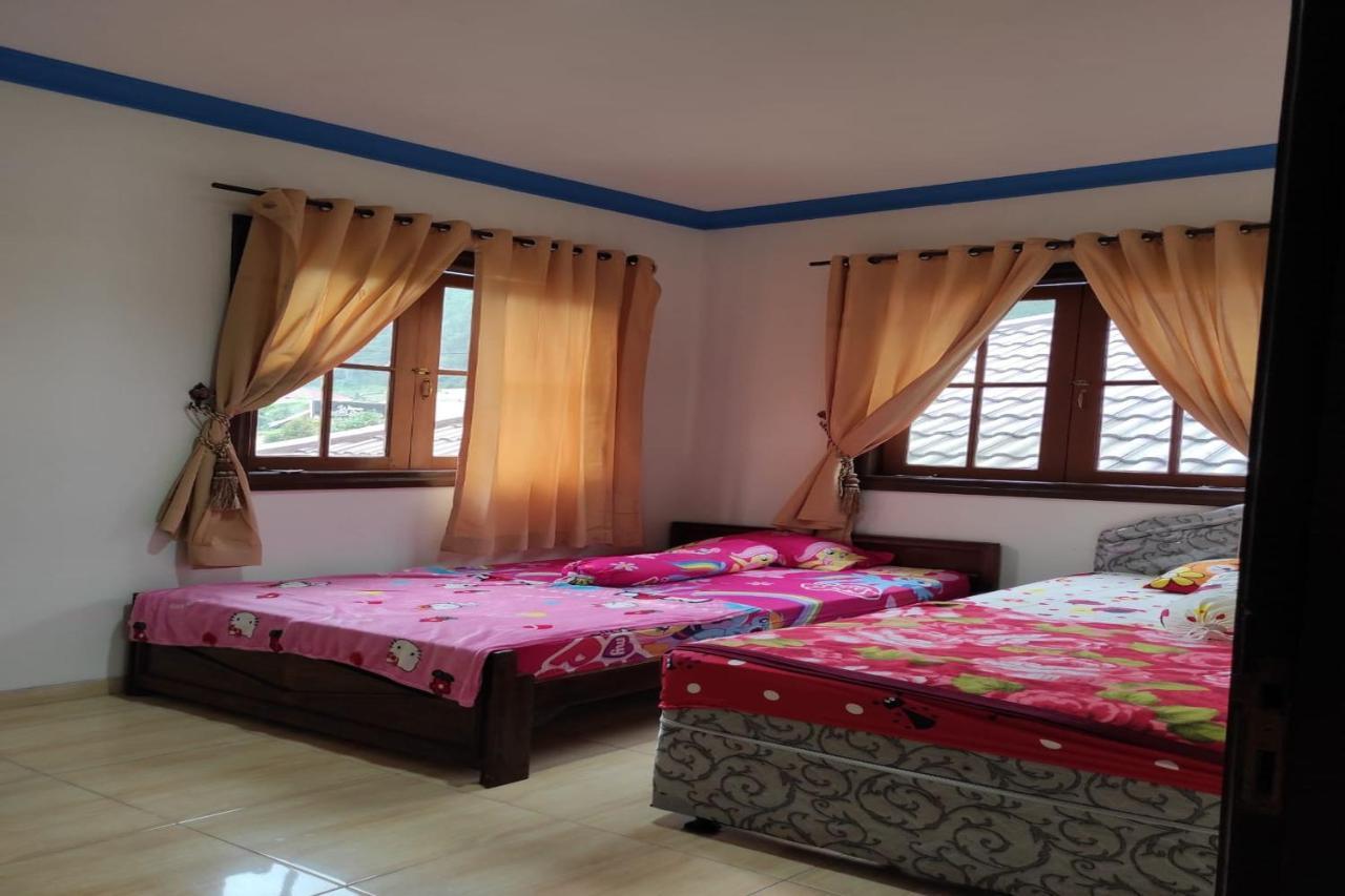 Villa Meteor Garden Tawangmangu Bagian luar foto